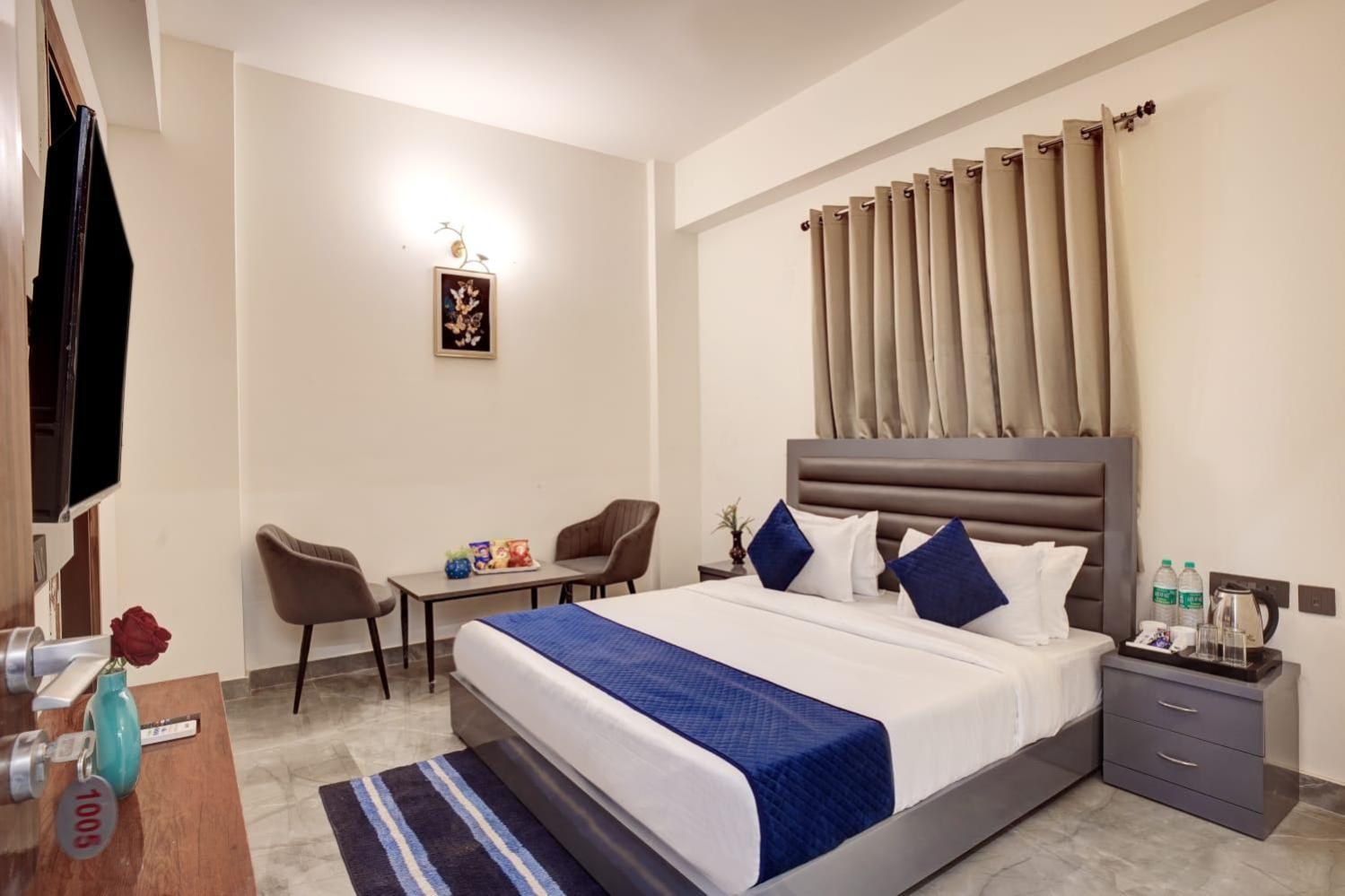 Hotel Elite Grand Near Kailash Hospital Noida Zewnętrze zdjęcie
