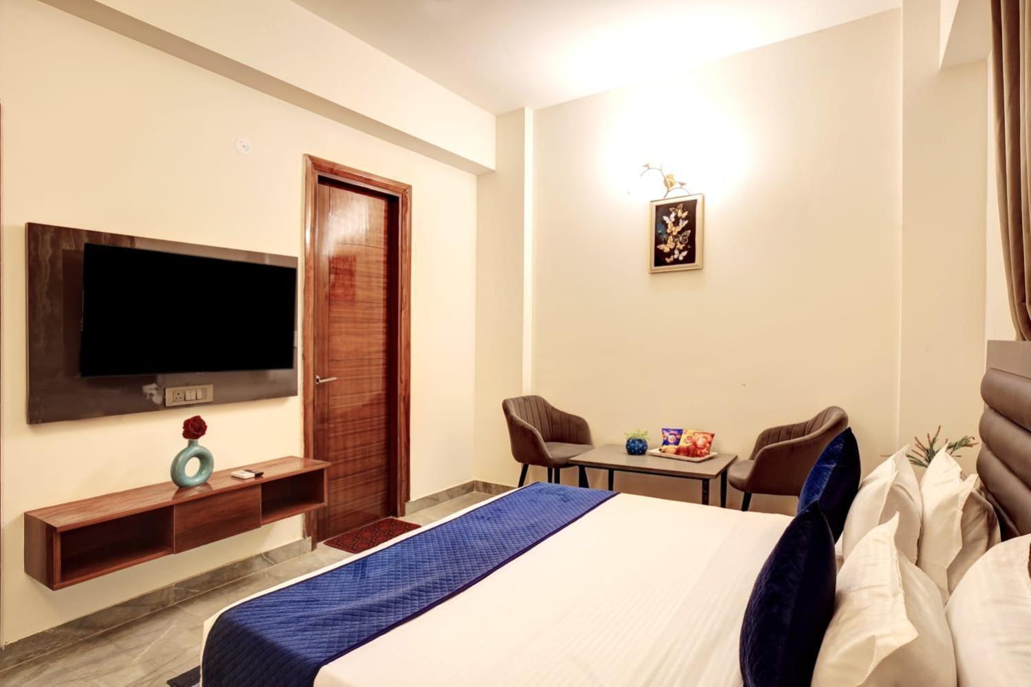 Hotel Elite Grand Near Kailash Hospital Noida Zewnętrze zdjęcie
