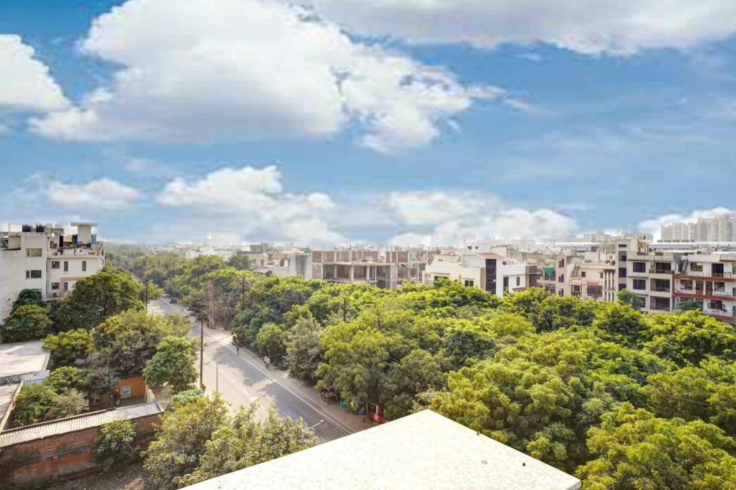 Hotel Elite Grand Near Kailash Hospital Noida Zewnętrze zdjęcie