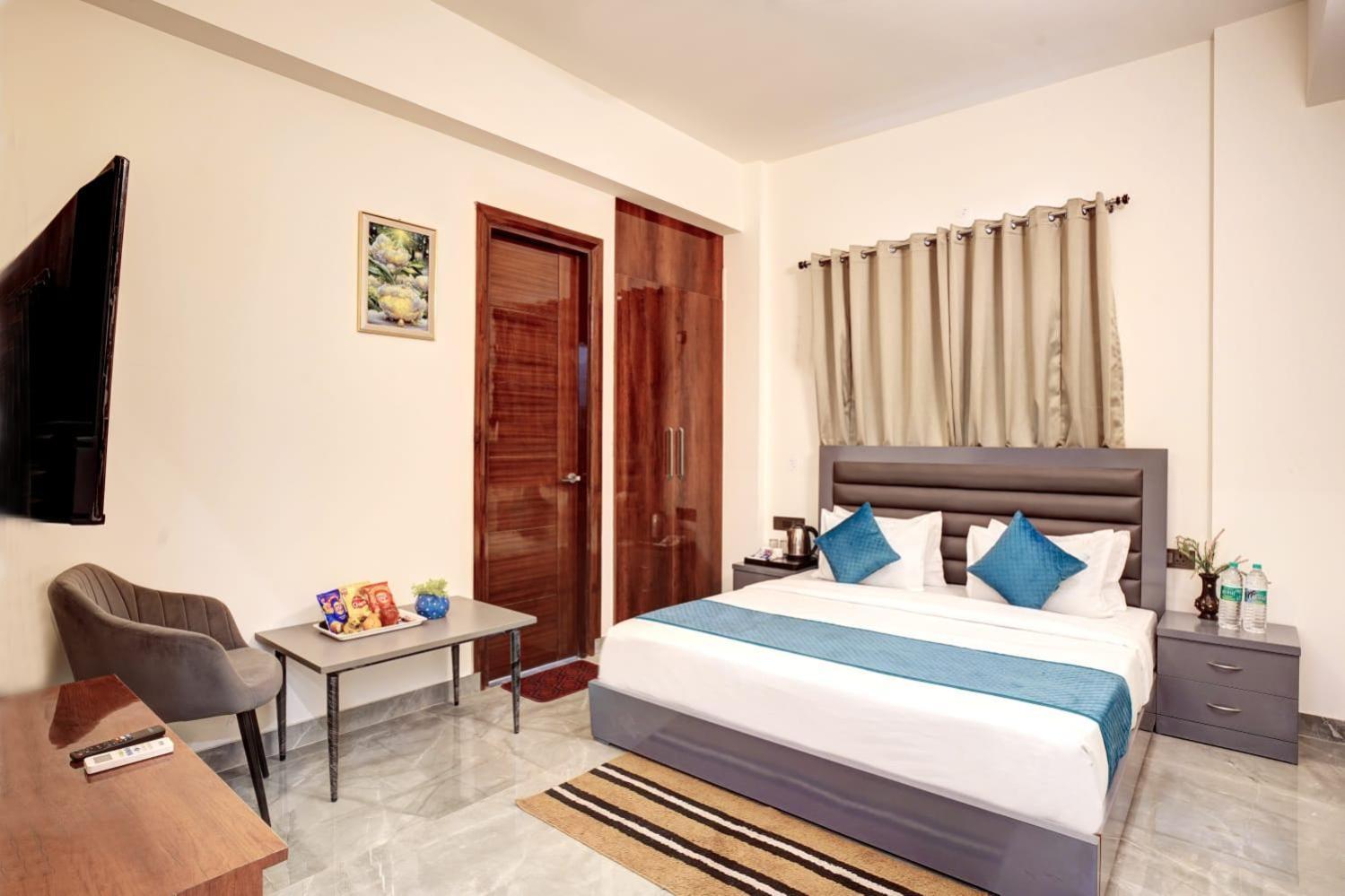 Hotel Elite Grand Near Kailash Hospital Noida Zewnętrze zdjęcie