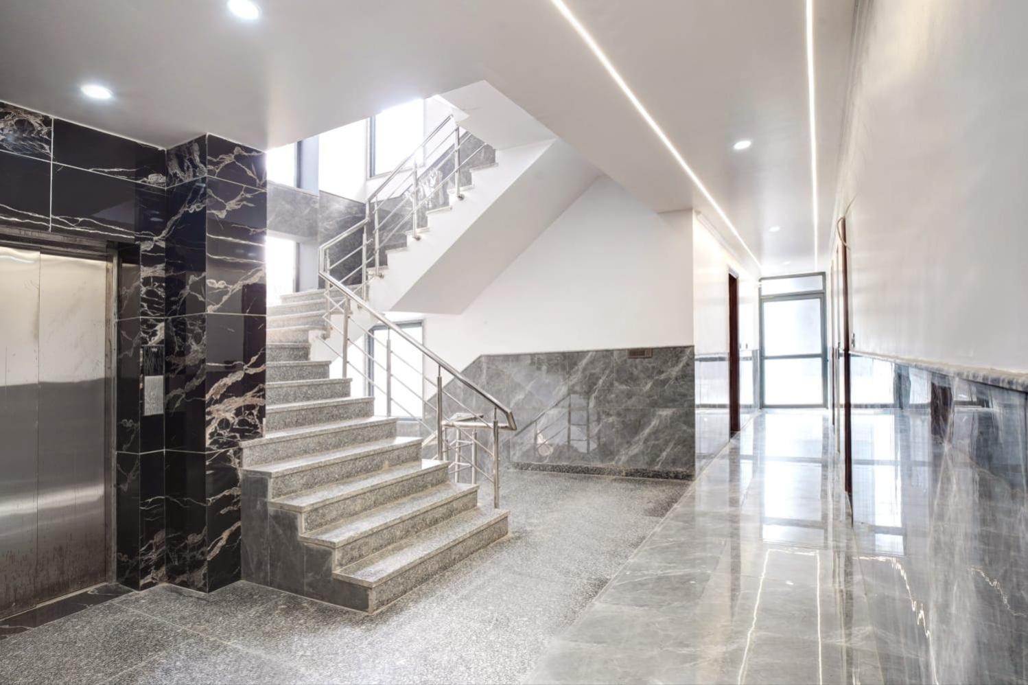 Hotel Elite Grand Near Kailash Hospital Noida Zewnętrze zdjęcie